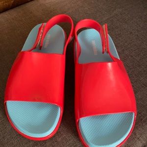 New Mini Melissa Slides size 12 kids